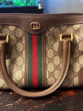 Gucci purse
